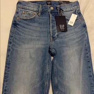 GAP High Waisted Cheeky Straight Jeans